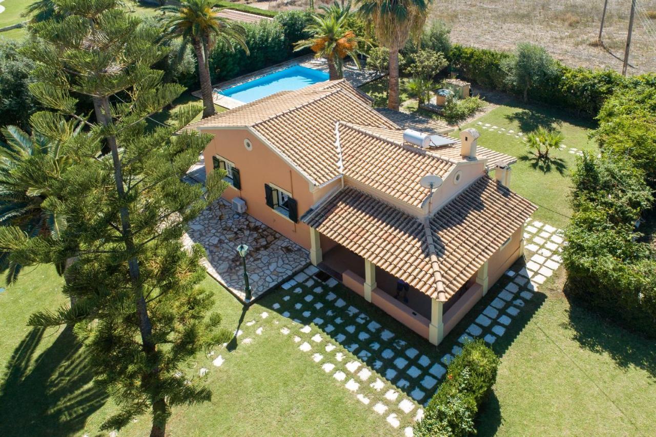 אצ'ארבי Villa Angelos מראה חיצוני תמונה
