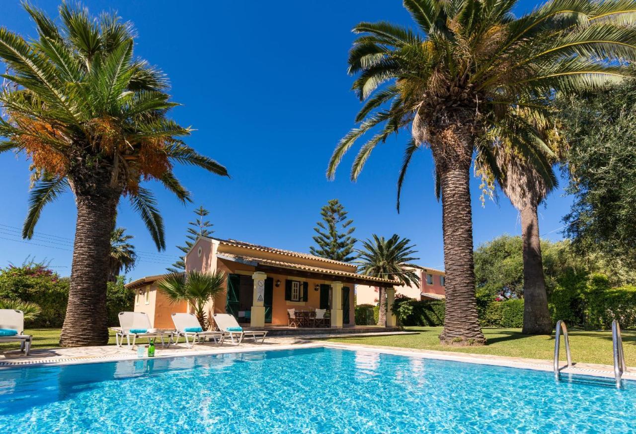 אצ'ארבי Villa Angelos מראה חיצוני תמונה