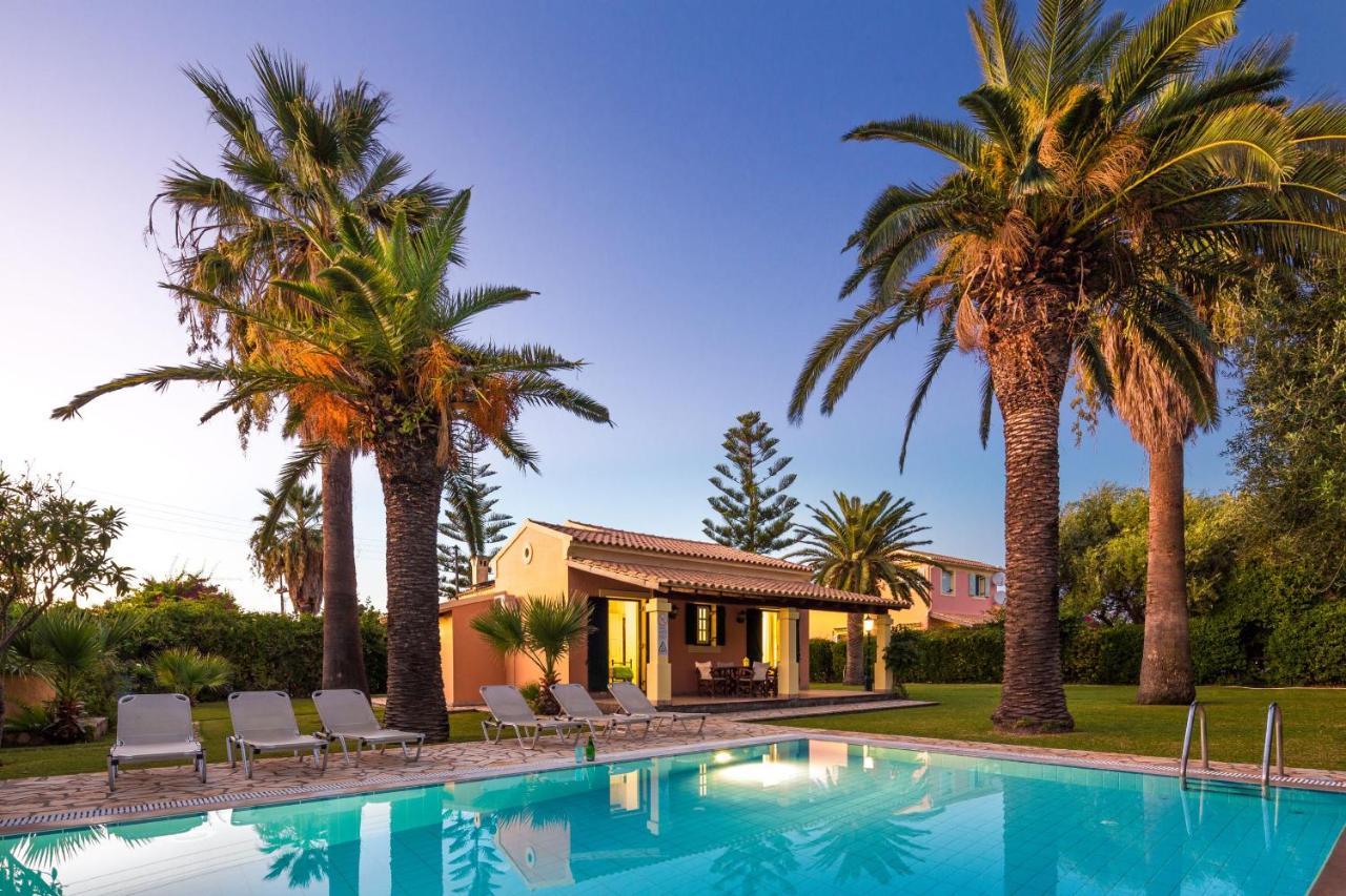 אצ'ארבי Villa Angelos מראה חיצוני תמונה