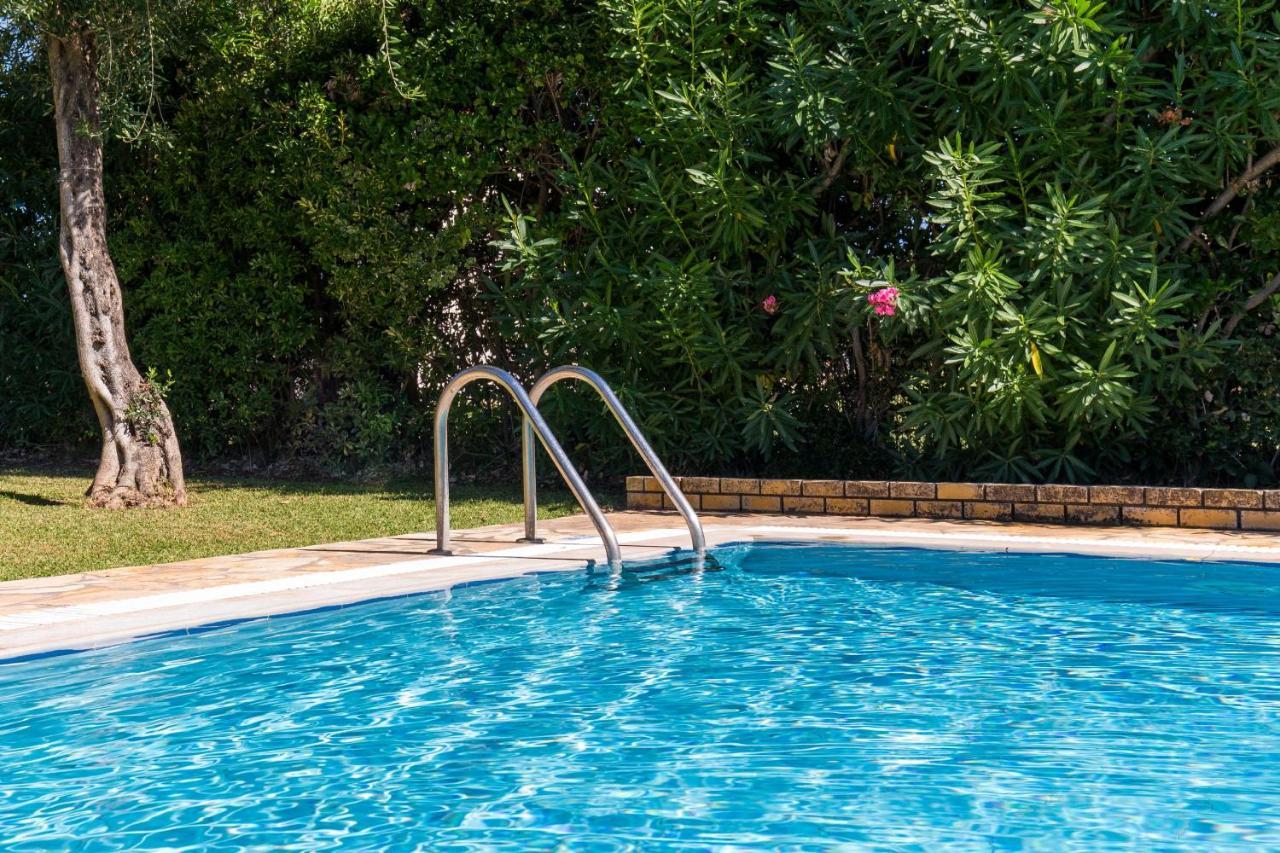 אצ'ארבי Villa Angelos מראה חיצוני תמונה