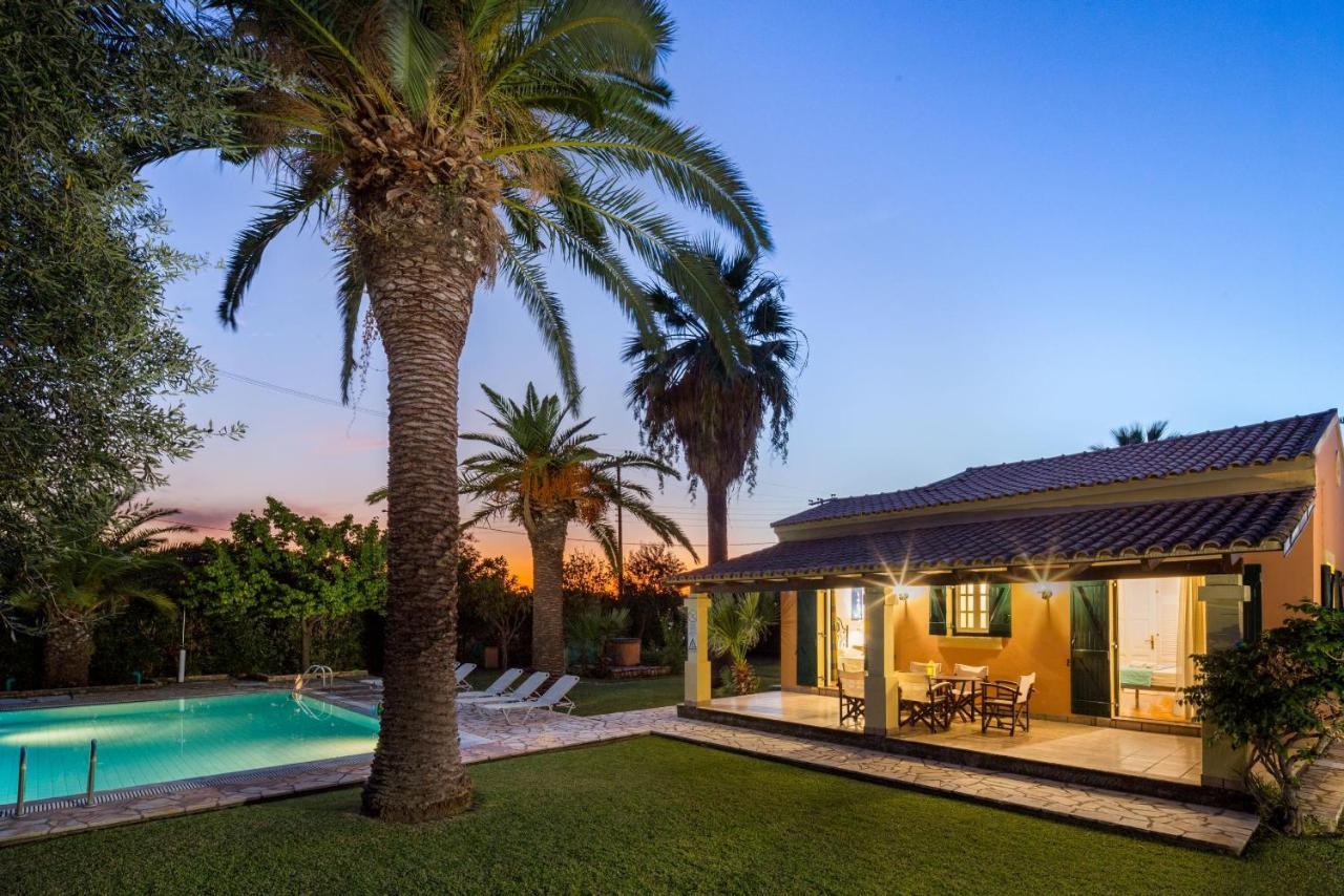 אצ'ארבי Villa Angelos מראה חיצוני תמונה
